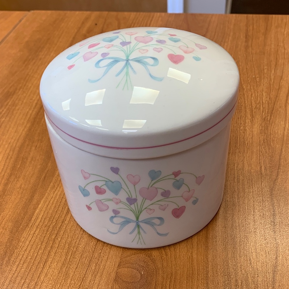 Vintage 1987 FTDA Bouquet of Hearts Ceramic Canister